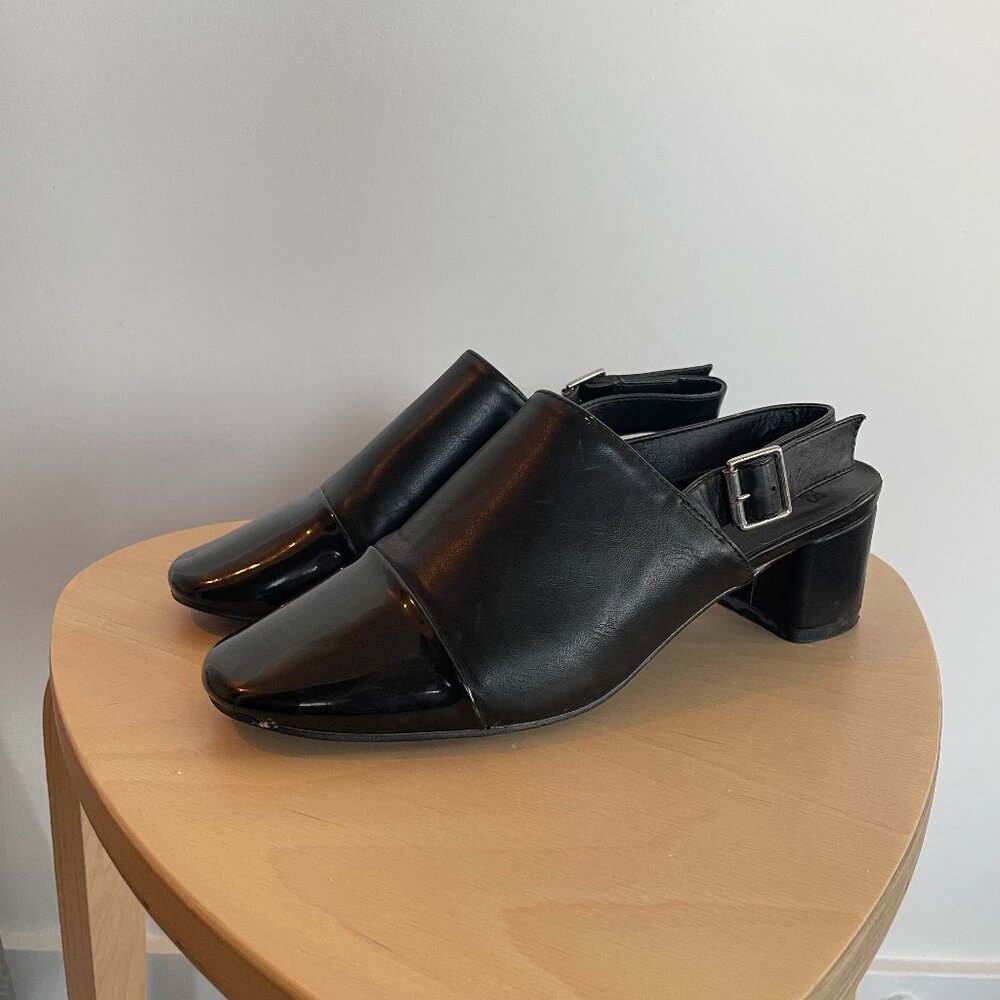 Rounded Square Toe Slink Back Low Heel